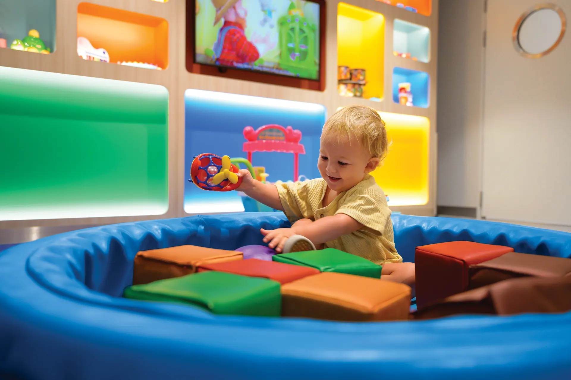 Oasis of the Seas - Bold Fun For Babies