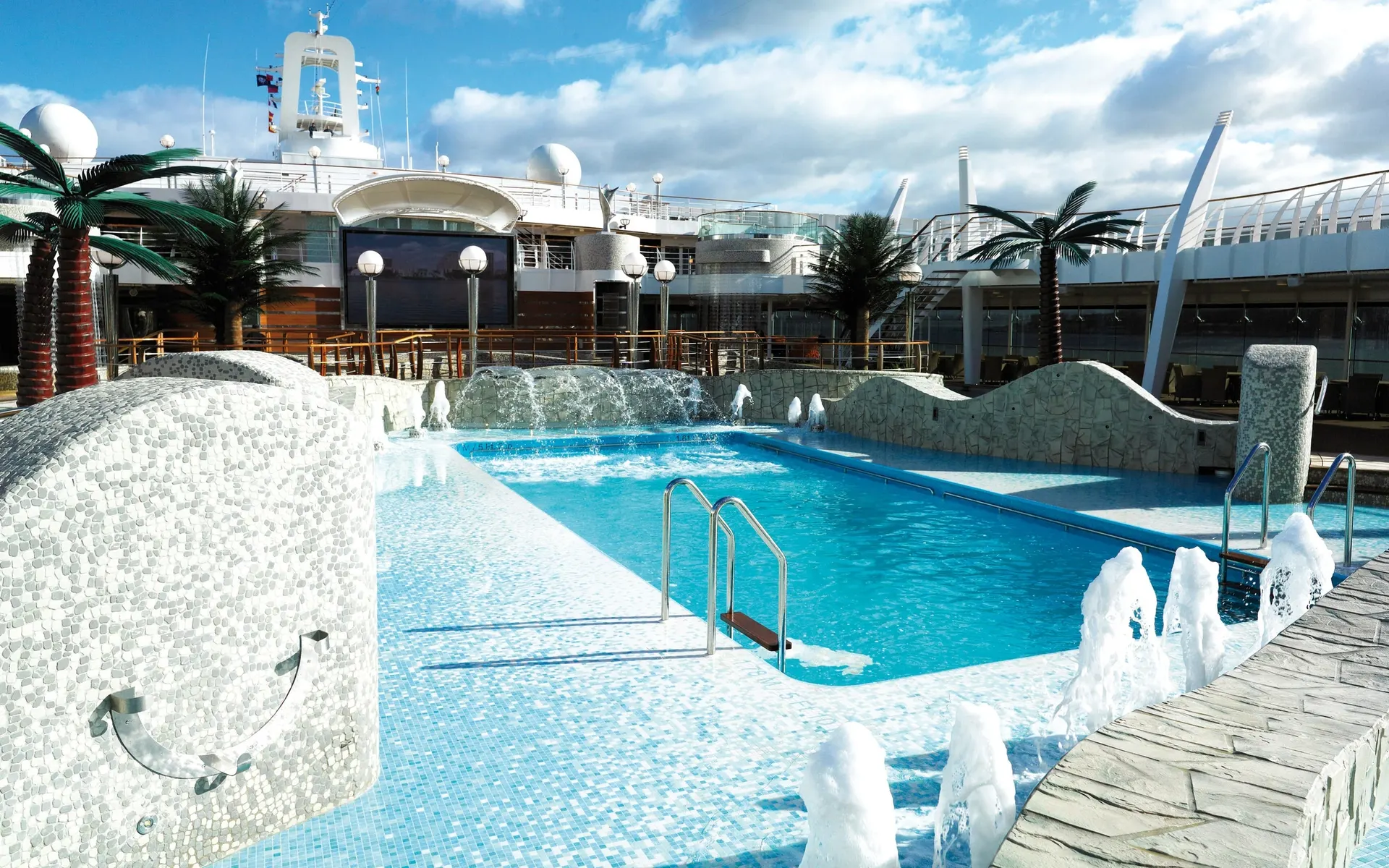 MSC Fantasia - fapublicareaefitnessrelaxion02
